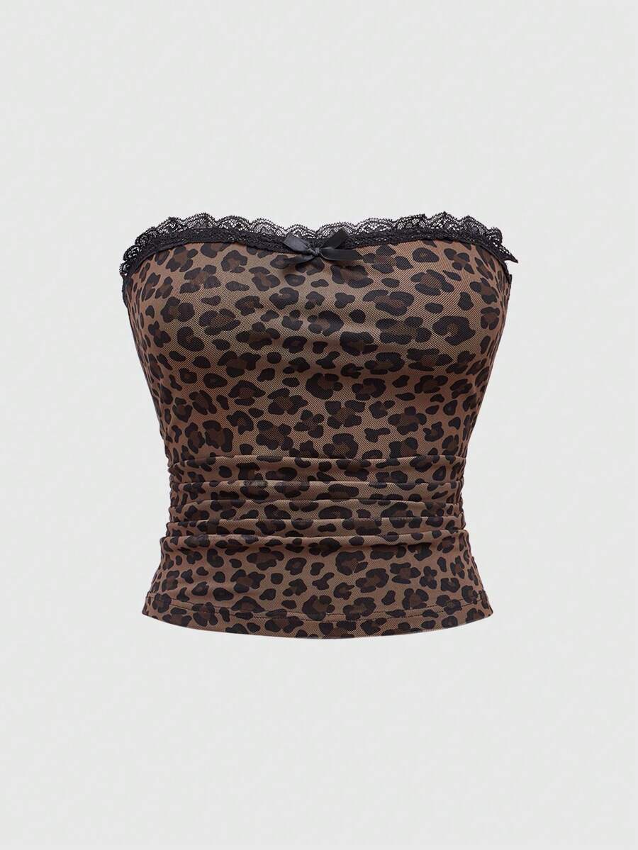 Y2K leopard print two-piece outfit with strapless bandeau top and ruffle mini shorts, featuring contrast lace and a slim fit