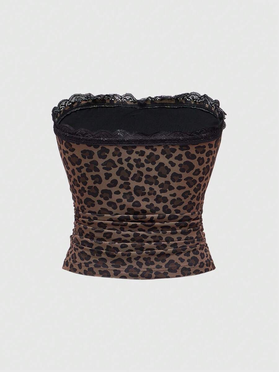 Y2K leopard print two-piece outfit with strapless bandeau top and ruffle mini shorts, featuring contrast lace and a slim fit