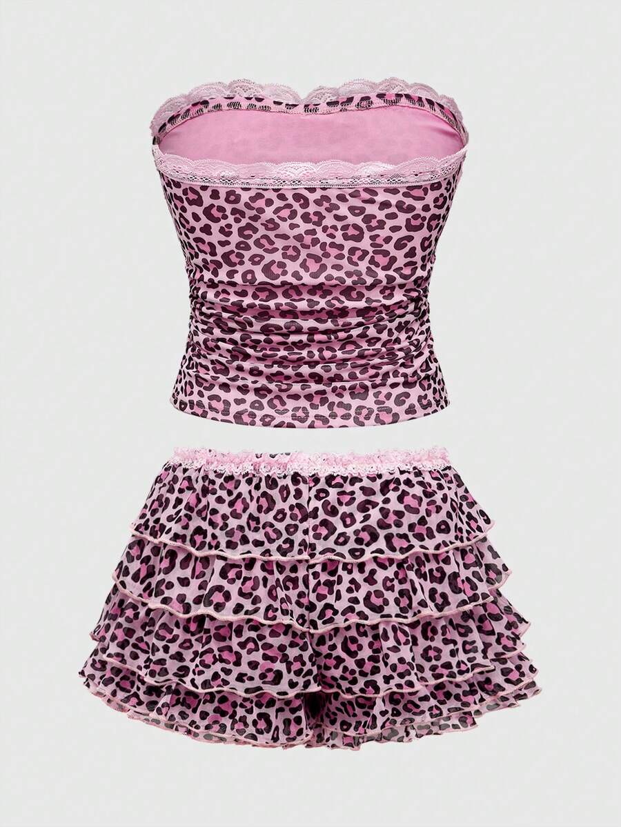 Y2K leopard print two-piece outfit with strapless bandeau top and ruffle mini shorts, featuring contrast lace and a slim fit