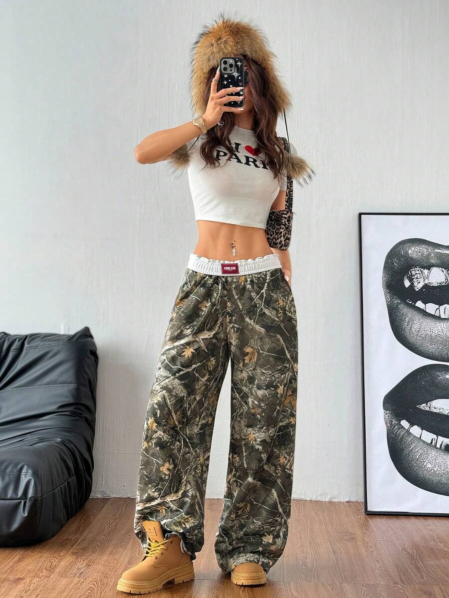 Women's striped straight leg casual trousers with elastic mid waist and side pockets