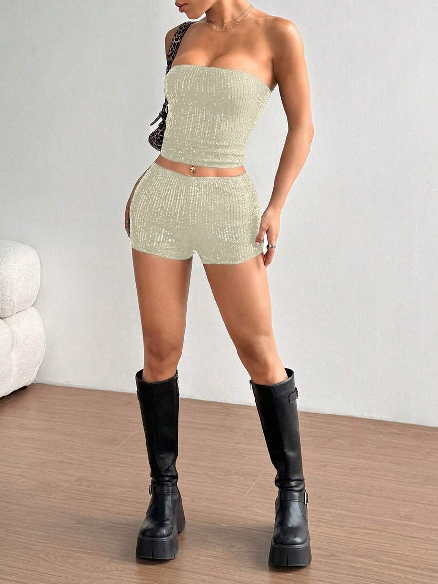 Women’s sequin strapless bandeau crop top and mini shorts two-piece outfit with backless zipper detail