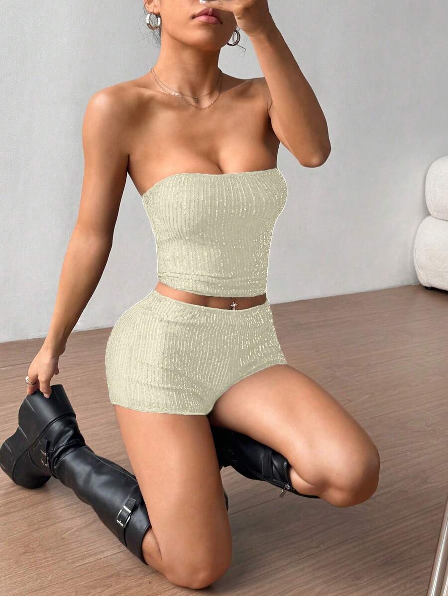 Women’s sequin strapless bandeau crop top and mini shorts two-piece outfit with backless zipper detail