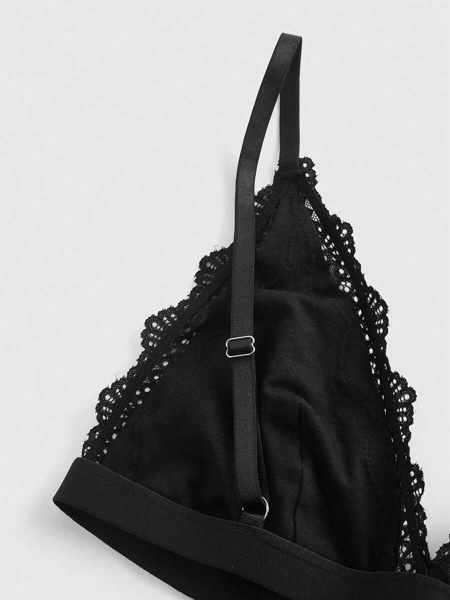 Women's deep V wireless bra with contrast scallop lace patchwork and adjustable straps in soft cotton knit fabric.