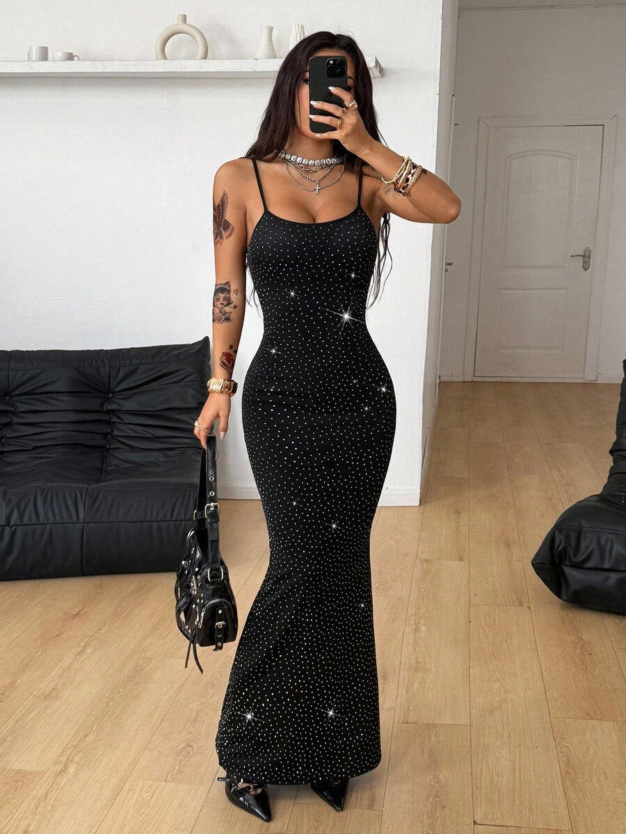 Women's slim fit sleeveless spaghetti strap maxi dress in brown ribbed stretch knit fabric.