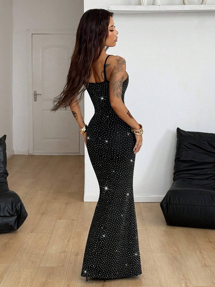 Women's slim fit sleeveless spaghetti strap maxi dress in brown ribbed stretch knit fabric.