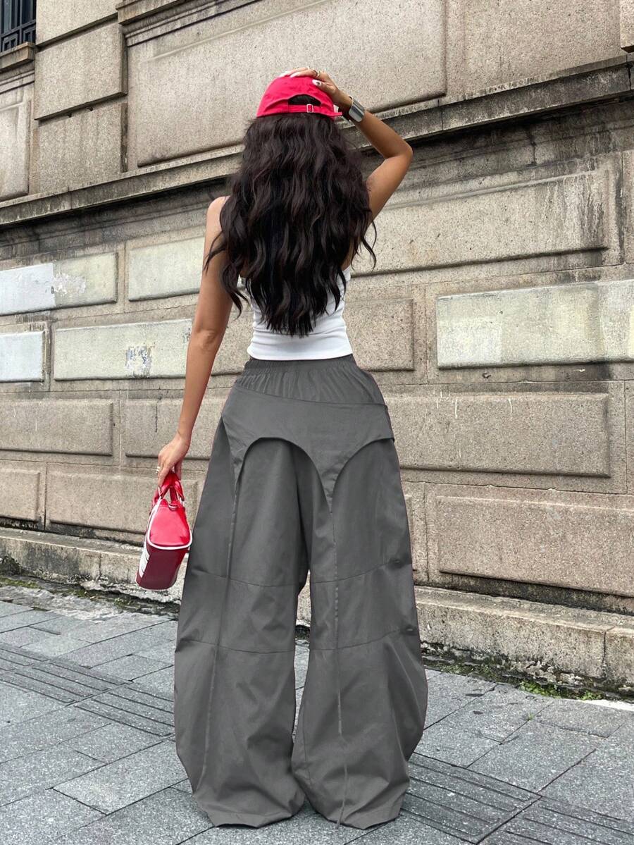 Women's loose fit wide leg parachute pants with elastic drawstring waist and side pockets
