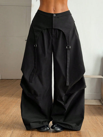 Women's loose fit wide leg utility parachute pants with functional pockets and low waist design