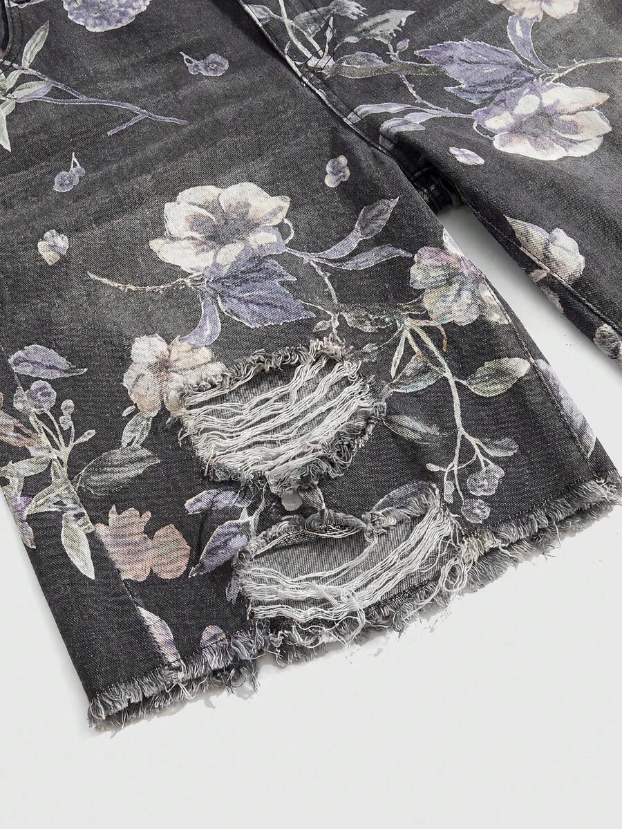 Women's loose wide-leg denim Bermuda shorts featuring vintage animal and paisley print with pockets and zipper fly.