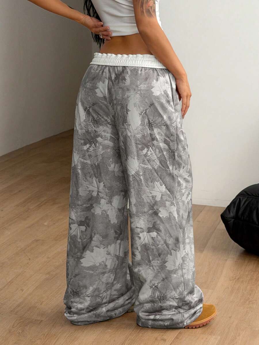 Women's striped straight leg casual trousers with elastic mid waist and side pockets