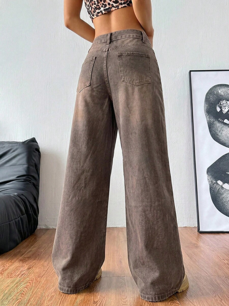 Women's casual loose fit wide leg denim jeans with functional pockets and low waist design.