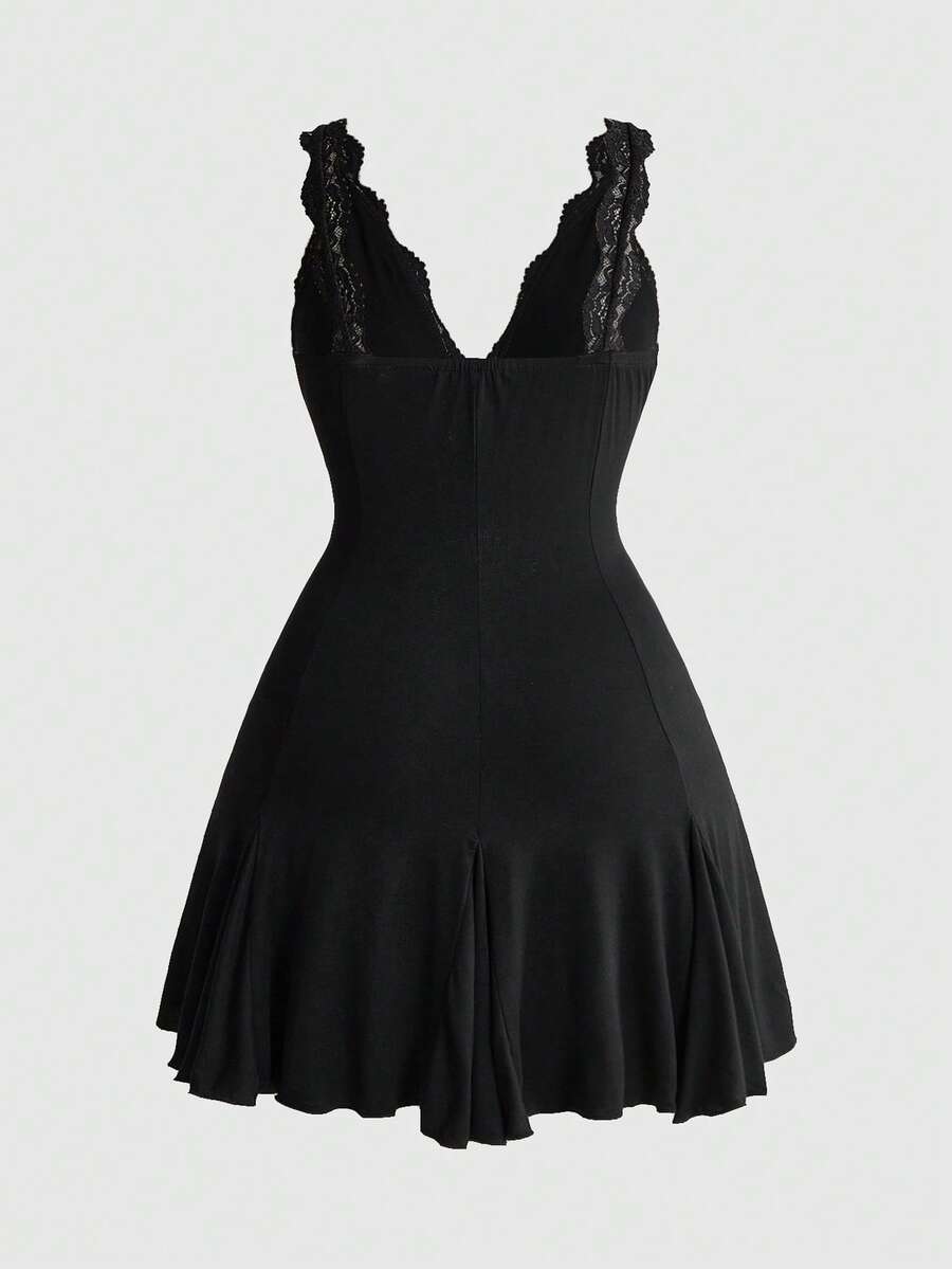 Plus size women's sleeveless cami mini dress with rose plant pattern, contrast lace detailing, spaghetti straps, high waist, and a pleated hem.