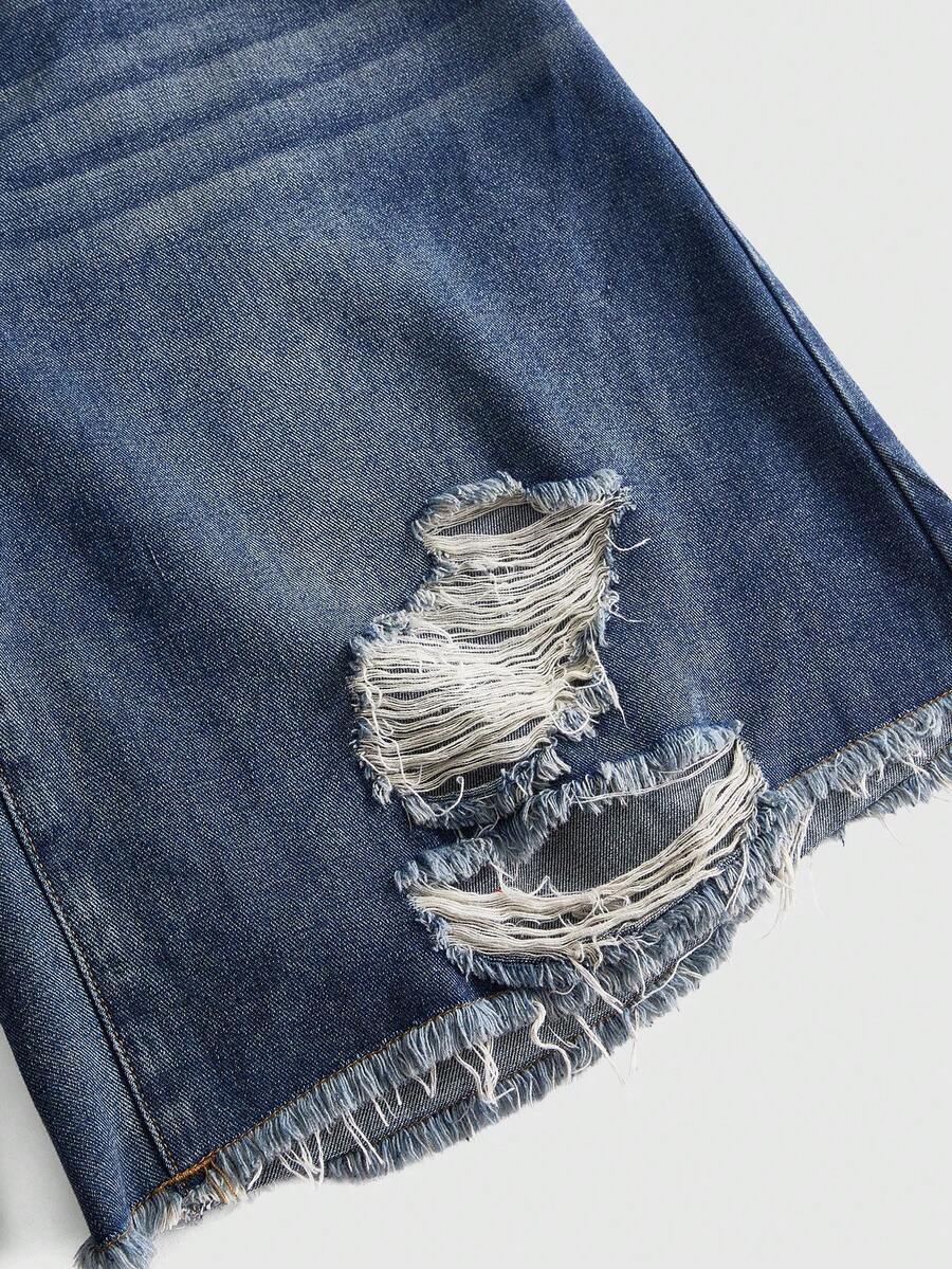 Women's loose wide-leg denim Bermuda shorts featuring vintage animal and paisley print with pockets and zipper fly.