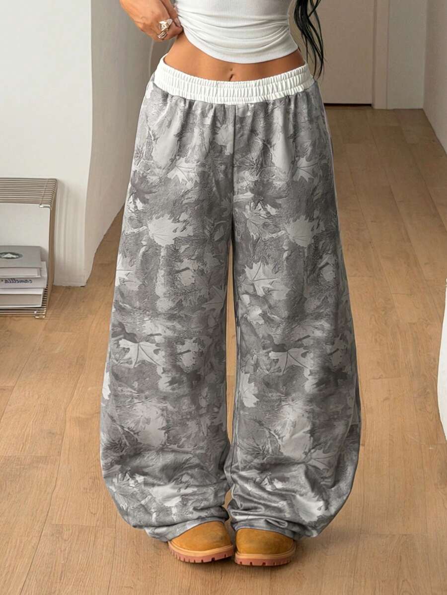 Women's striped straight leg casual trousers with elastic mid waist and side pockets