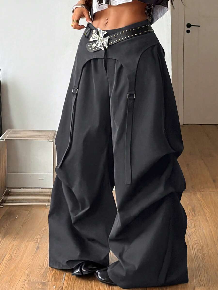 Women's loose fit wide leg utility parachute pants with functional pockets and low waist design