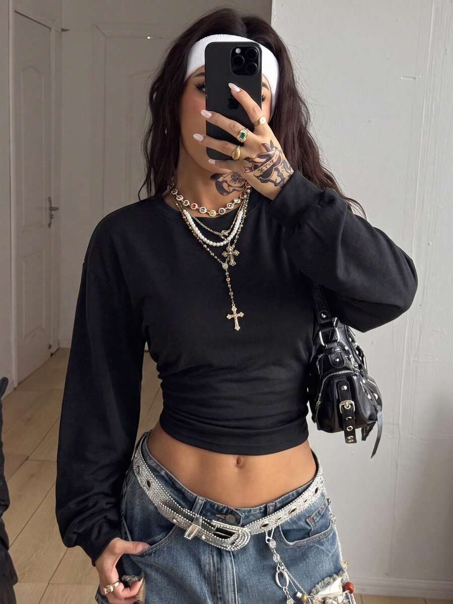 Women's brown waist-cinching sweatshirt featuring a round neck, drop shoulder long sleeves, and rib-knit cuffs.