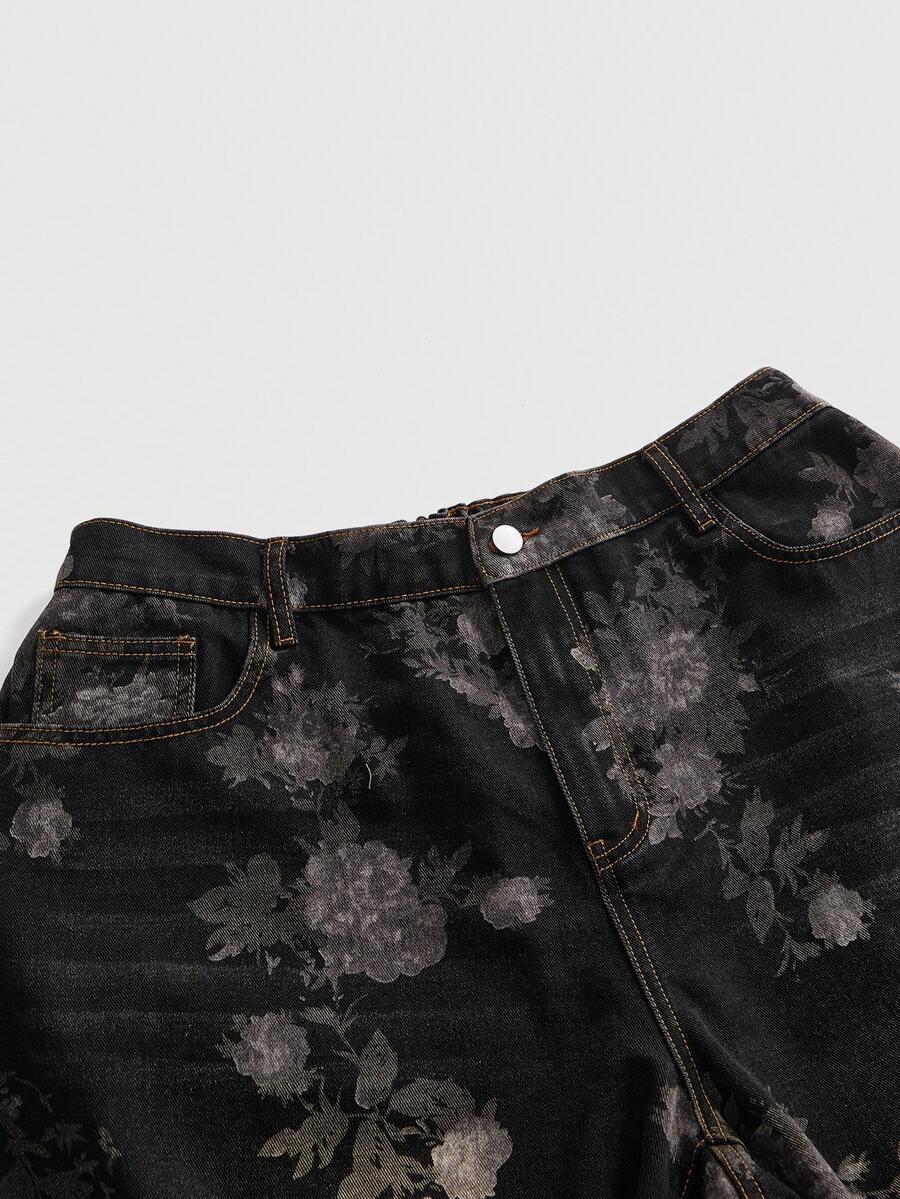 Women's loose wide-leg denim Bermuda shorts featuring vintage animal and paisley print with pockets and zipper fly.