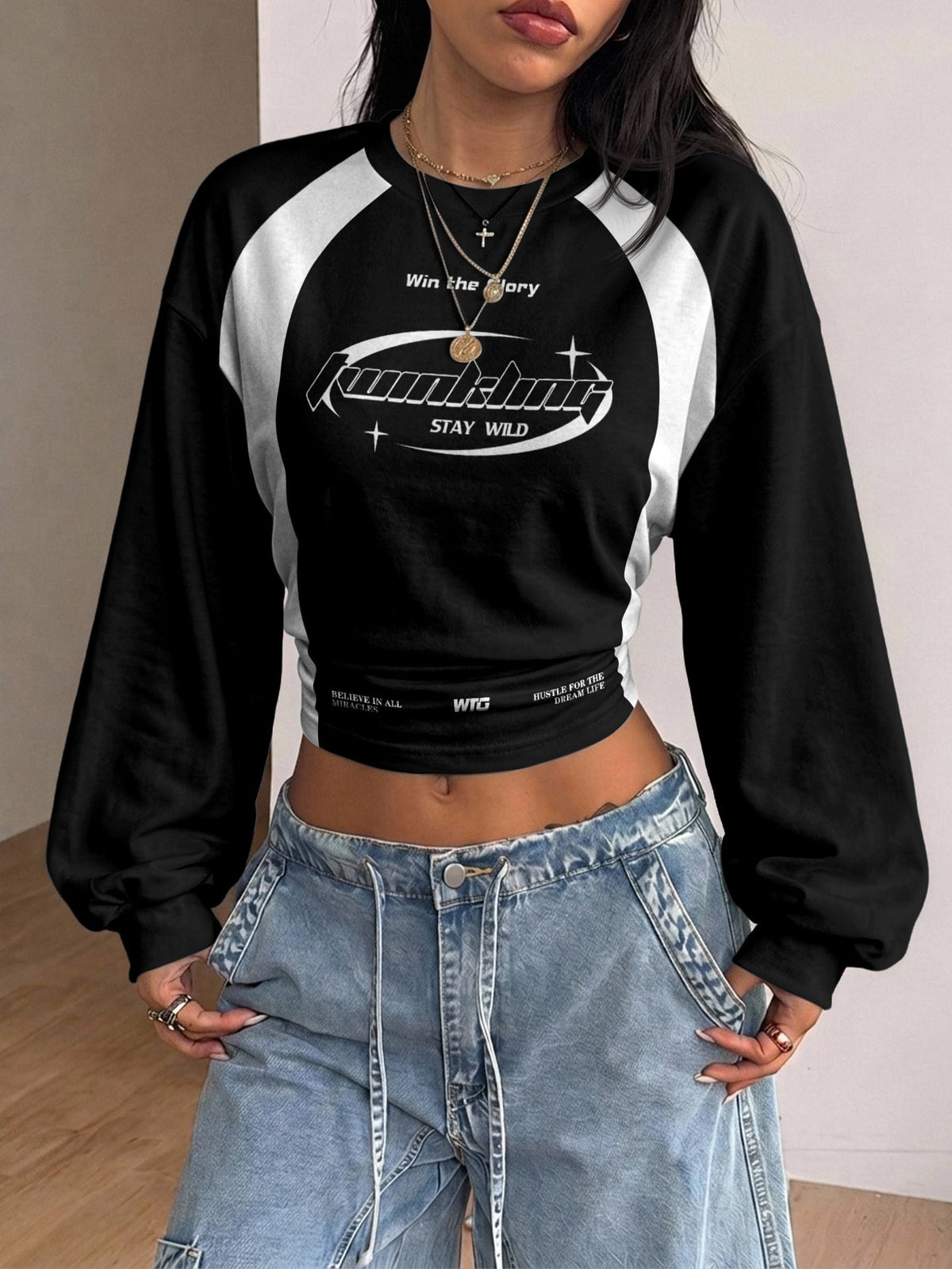 Women's brown waist-cinching sweatshirt featuring a round neck, drop shoulder long sleeves, and rib-knit cuffs.
