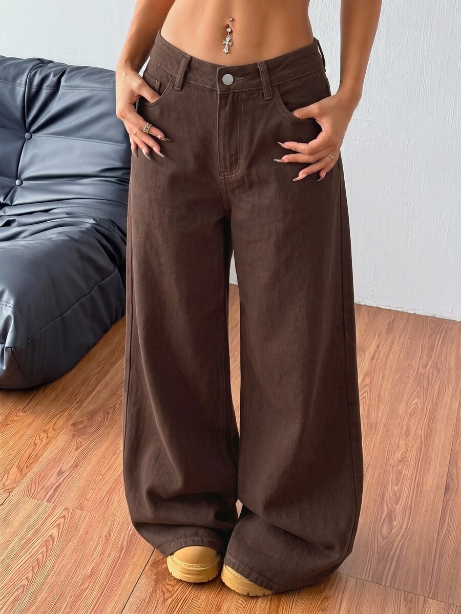 Women's casual loose fit wide leg denim jeans with functional pockets and low waist design.