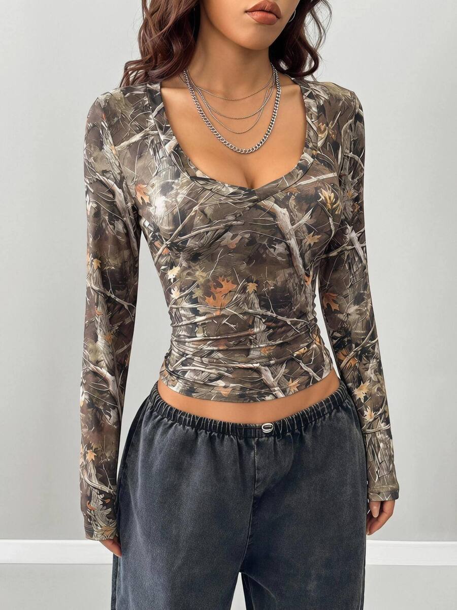 Women's plus size striped long sleeve V-neck t-shirt in knitted fabric with contrast binding trim