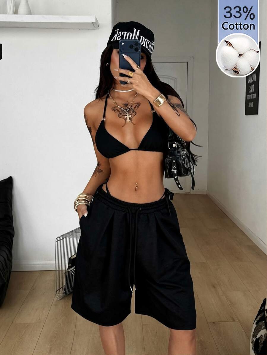 Casual women's low-rise baggy bermuda shorts with drawstring waist and pockets