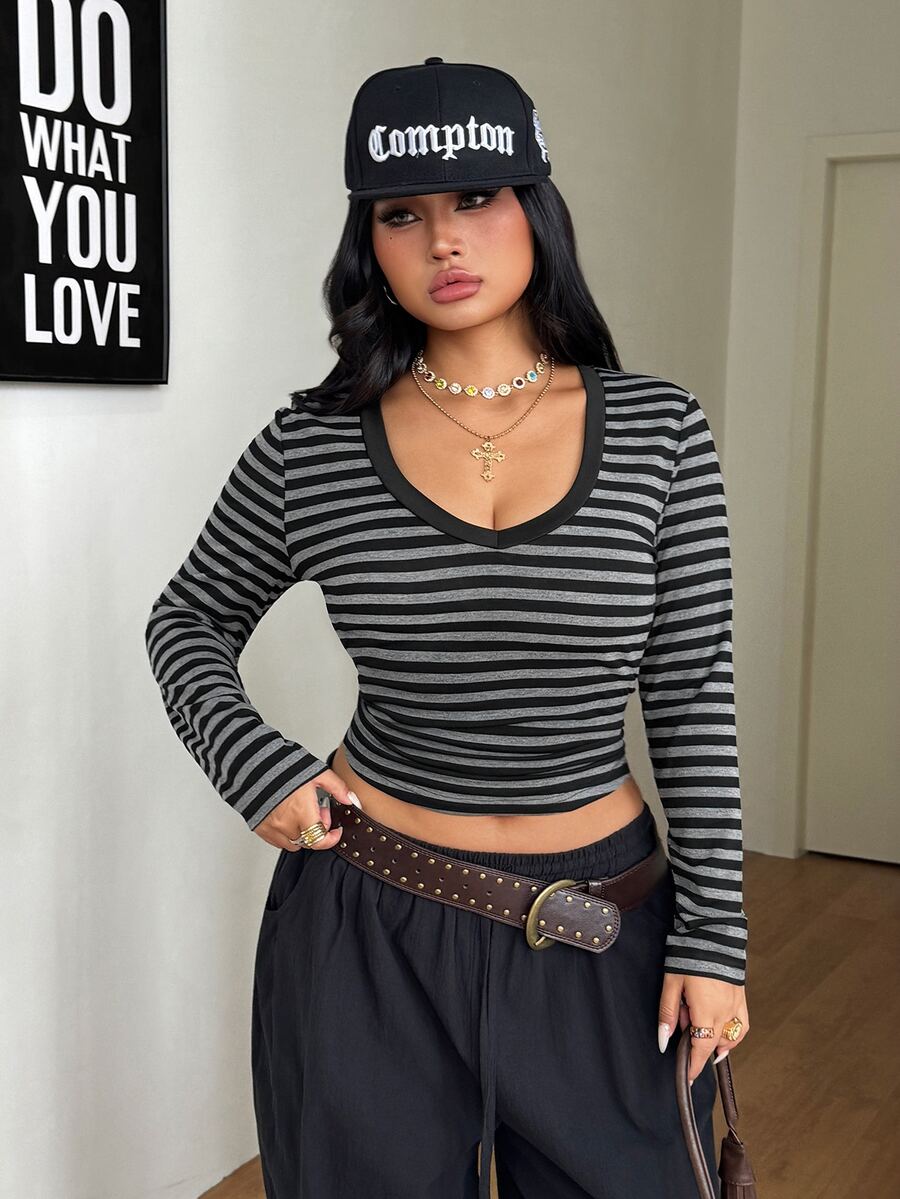 Women's plus size striped long sleeve V-neck t-shirt in knitted fabric with contrast binding trim