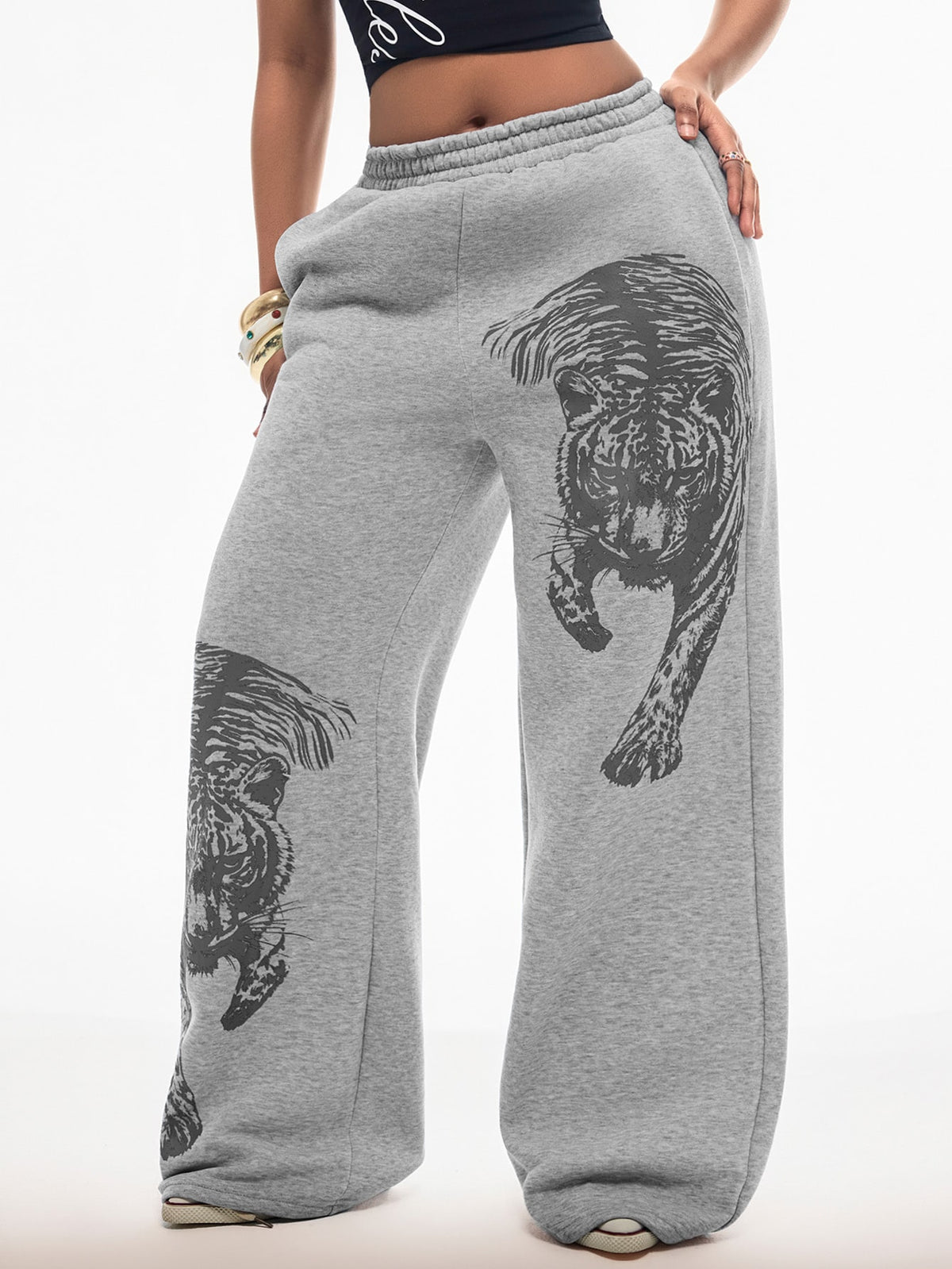 Women's striped straight leg casual trousers with elastic mid waist and side pockets