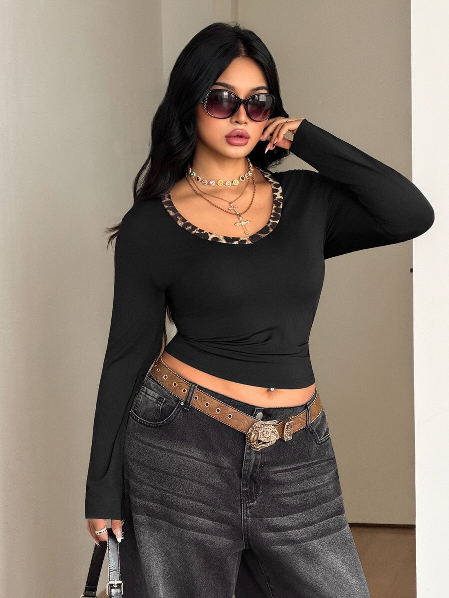 Women's plus size striped long sleeve V-neck t-shirt in knitted fabric with contrast binding trim