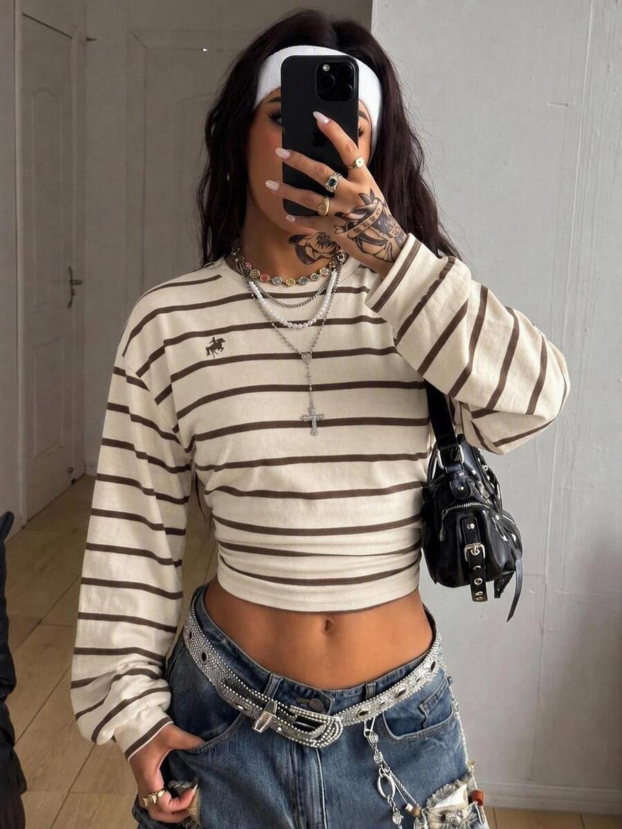 Women's brown waist-cinching sweatshirt featuring a round neck, drop shoulder long sleeves, and rib-knit cuffs.
